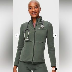 Figs on shift jacket in Moss